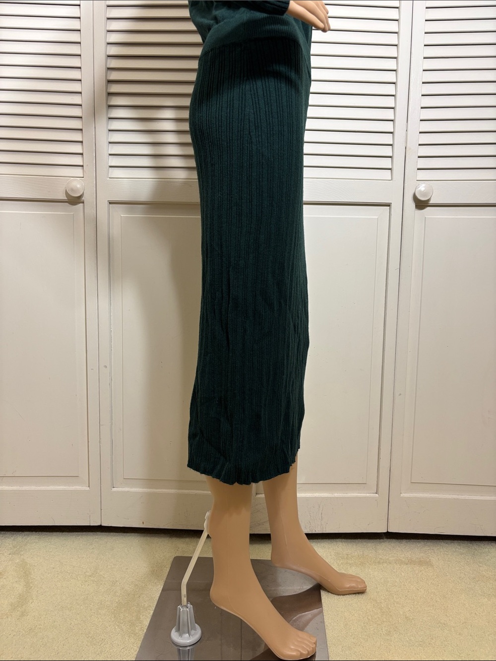 NWT REISS Floris Wool-Blend Knitted Utility Midi Dress in Khaki Medium - Picture 8 of 16